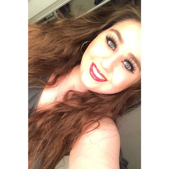 Meet your Posher, Amy - Picture 1 of 1